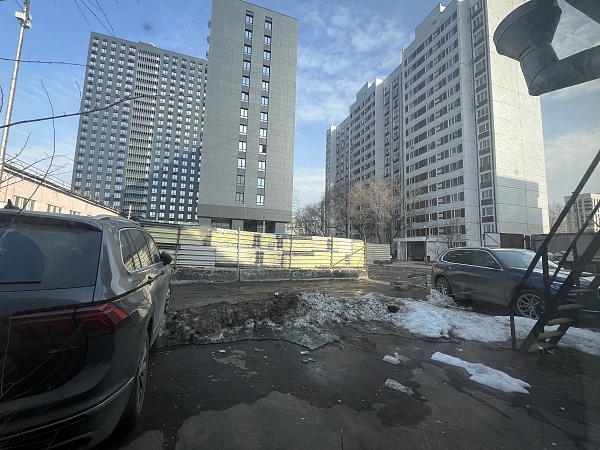 Октябрьская, д. 80с3 761 кв.м