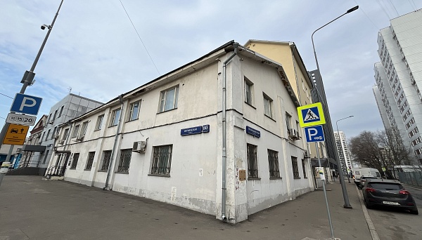 Октябрьская, д. 80с1 566 кв.м